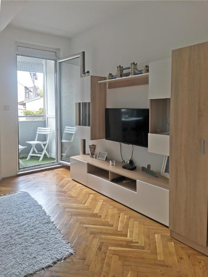 נובי סאד Center Apartment Iva מראה חיצוני תמונה